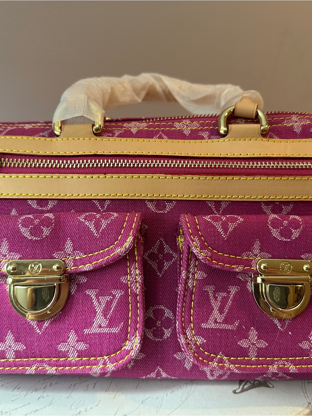 Hot pink Jean Satchel with Gold Hardware two front pockets! - Picture 8 of 9